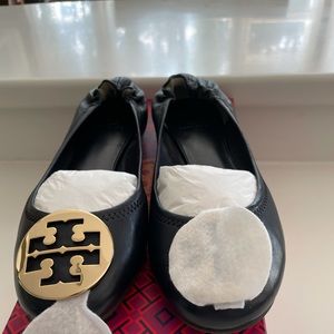 Tory Burch navy blue Reva flats